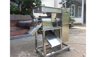 CHẾ TẠO MÁY ÉP NƯỚC KHÓM THÀNH CÔNG