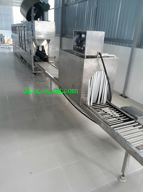 Dây chuyền đóng bình 19 lít tự động - Điện Cơ Xanh