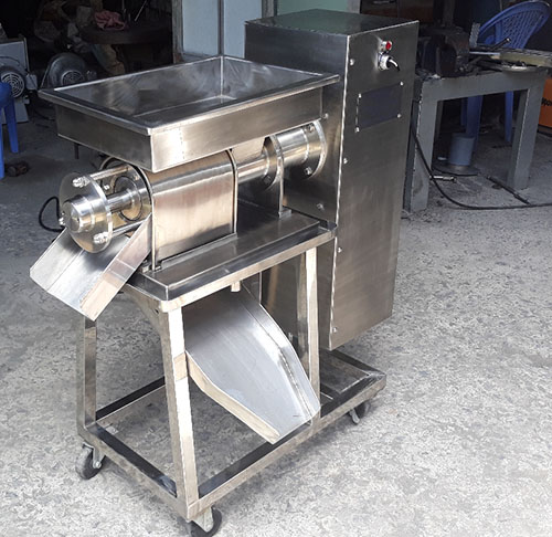 Máy vắt nước củ gừng